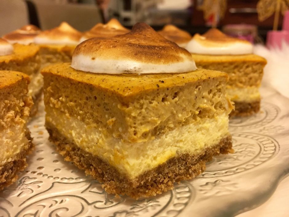 Bal Kabaklı ve Merengli Cheesecake Barları