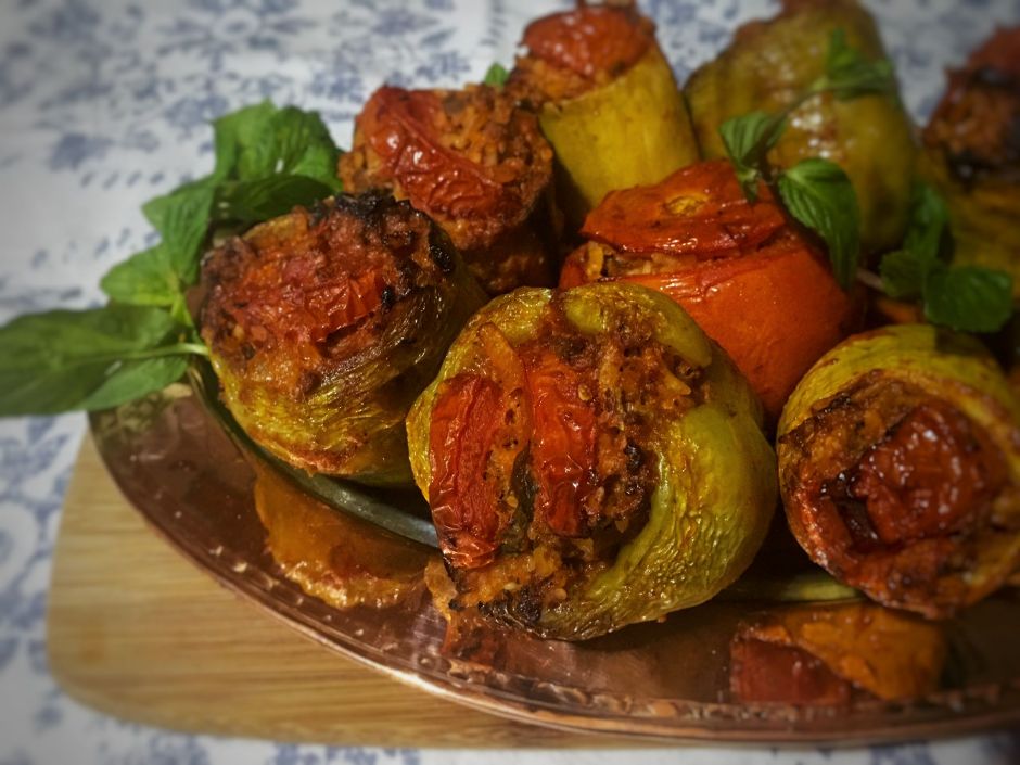 Fırında Karışık Etli Dolma