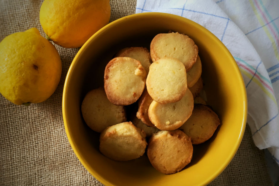 4 Malzemeli Limonlu Kurabiye