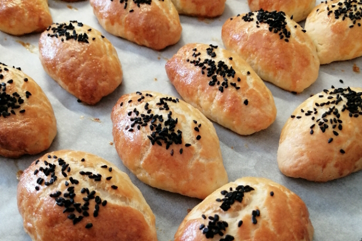 Anne Poğaçası