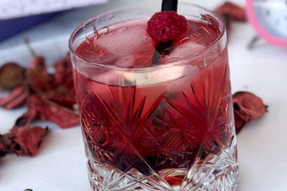 Berry Hibiscus Çayı