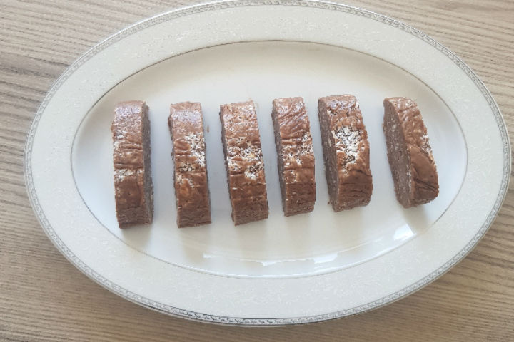 Bisküvili Pişmeyen Pasta