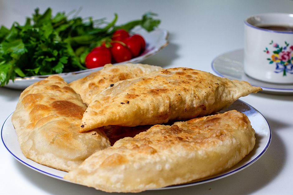 Yağ Çekmeyen Çiğ Börek (Çi Börek)