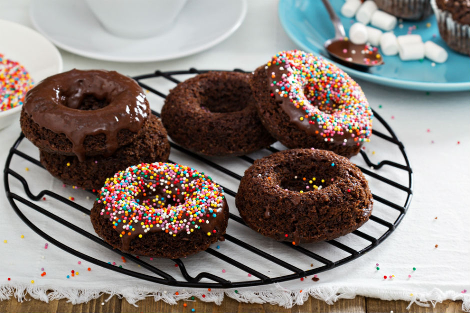 Ev Yapımı Çikolatalı Donut