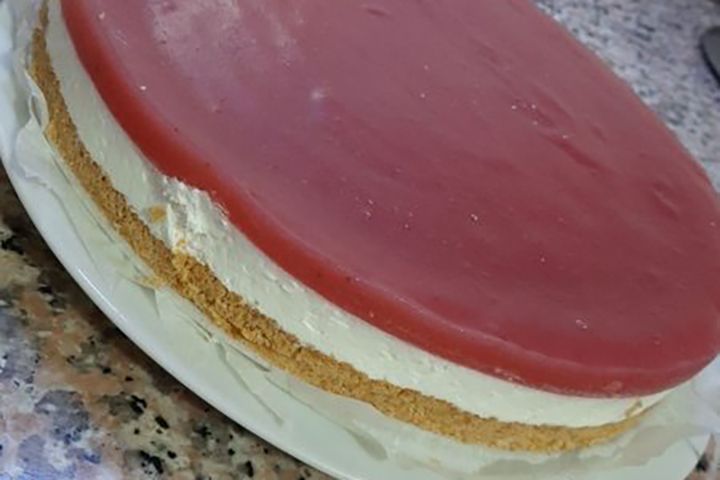 Çilekli Labneli Cheesecake