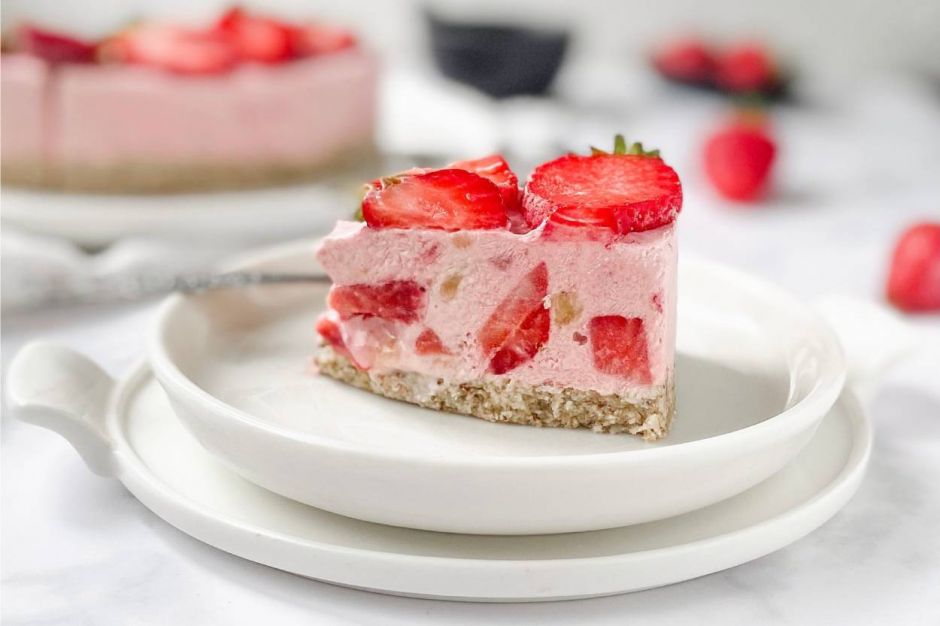 Çilekli Raw Cheesecake