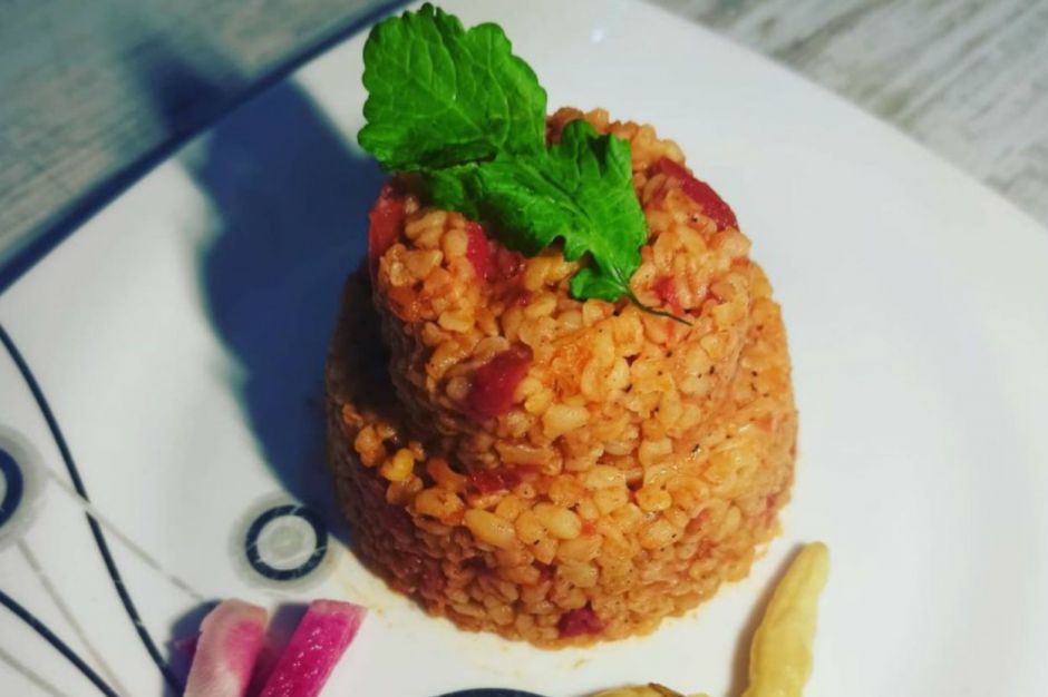 Domatesli Bulgur Pilavı