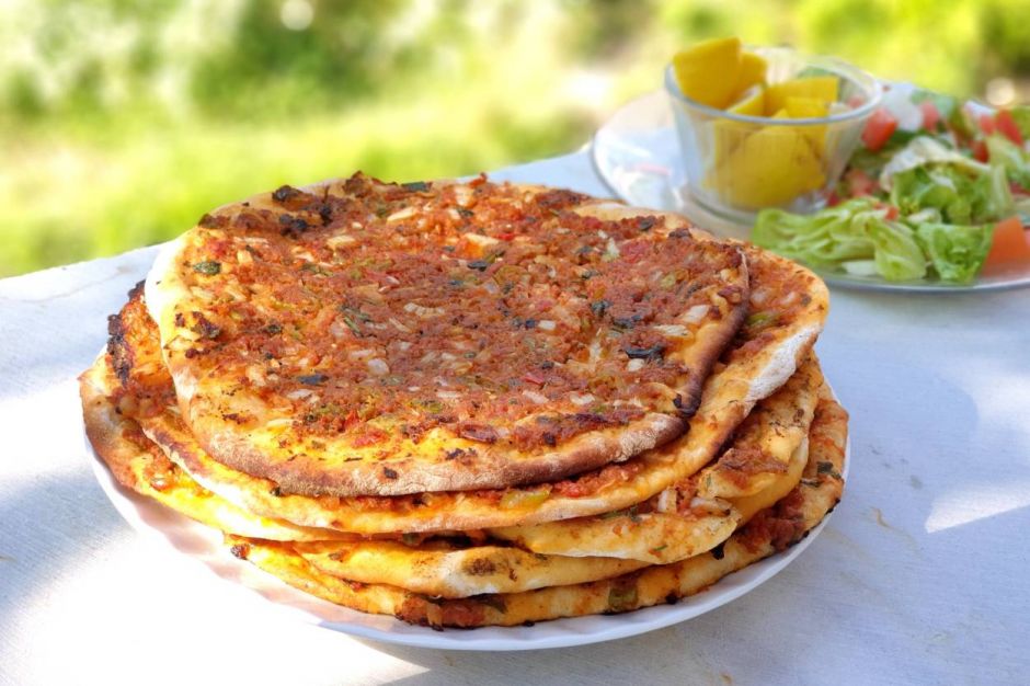 Ev Yapımı Lahmacun