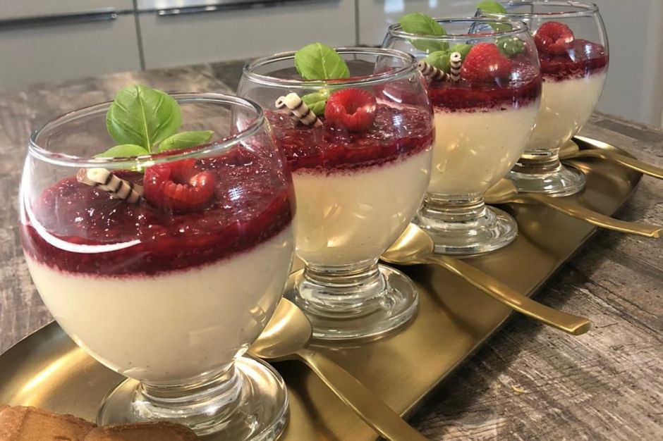 Frambuazlı Panna Cotta