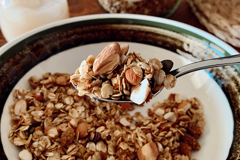 Glutensiz Ev Yapımı Granola