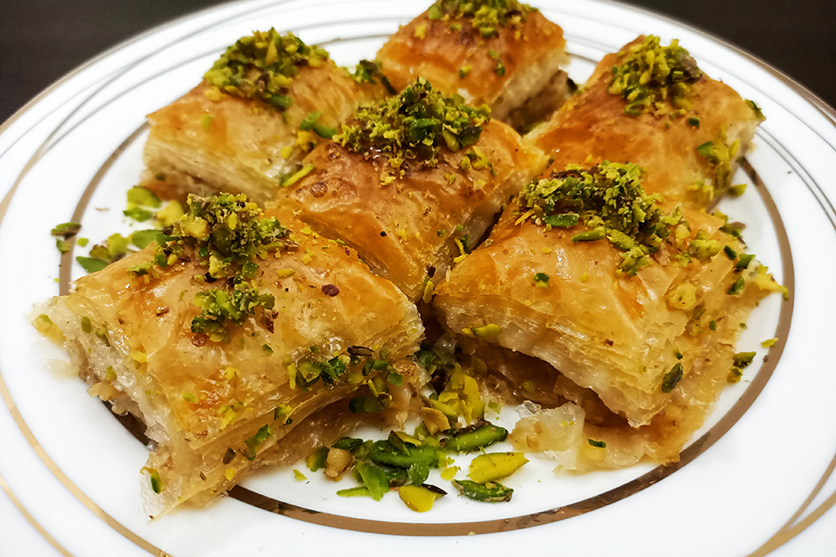 Hazır Yufkadan Baklava