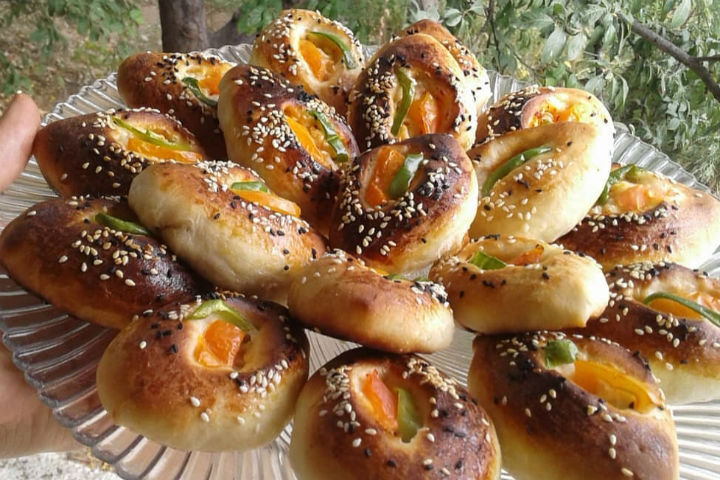 Karnıyarık Poğaça