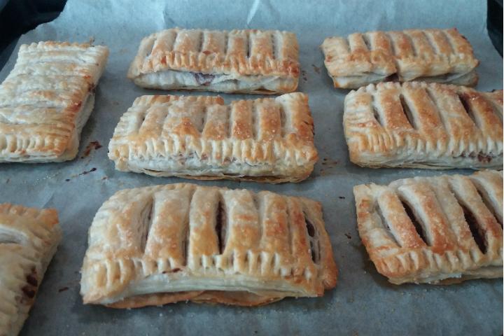 Katlı Milföy Tatlısı