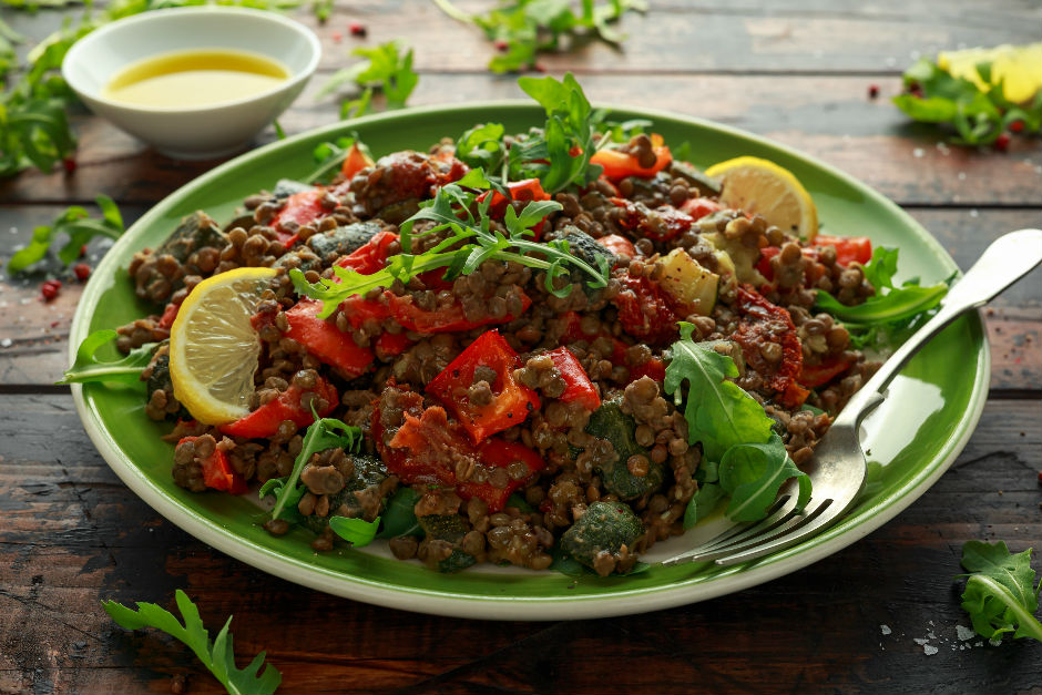 Köz Biberli Yeşil Mercimek Salatası