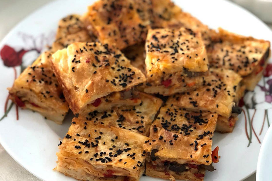 Kolay Mantarlı Börek