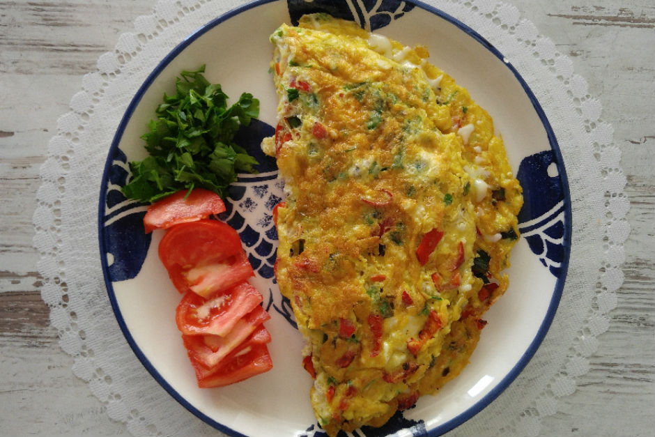 Pırasalı ve Lor Peynirli Omlet