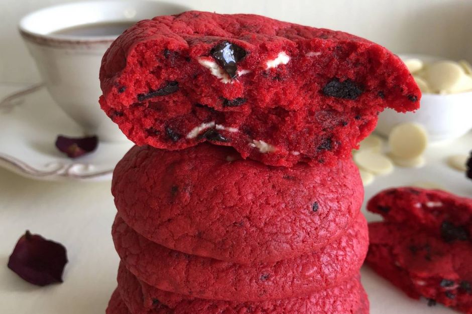 Red Velvet Chocolate Chip Cookies