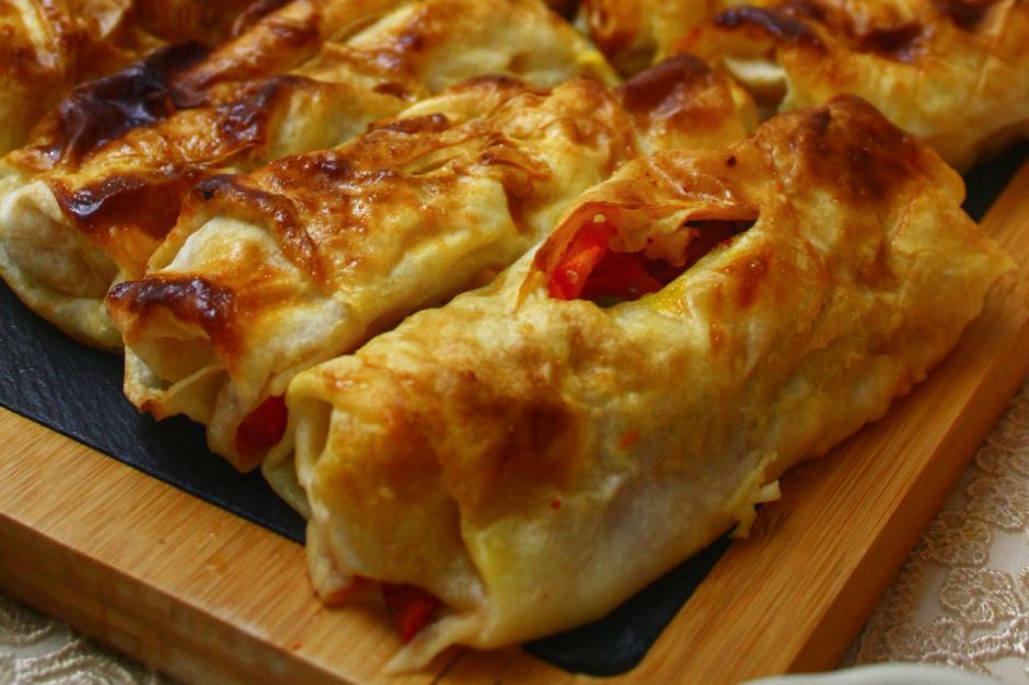 Sucuklu Börek