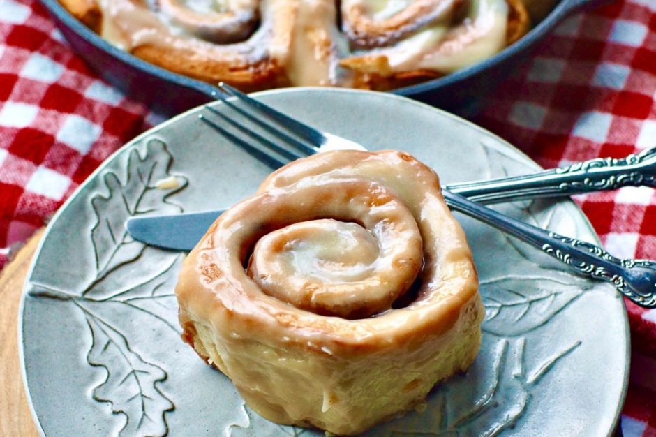 Tarçınlı Rulo Çörek