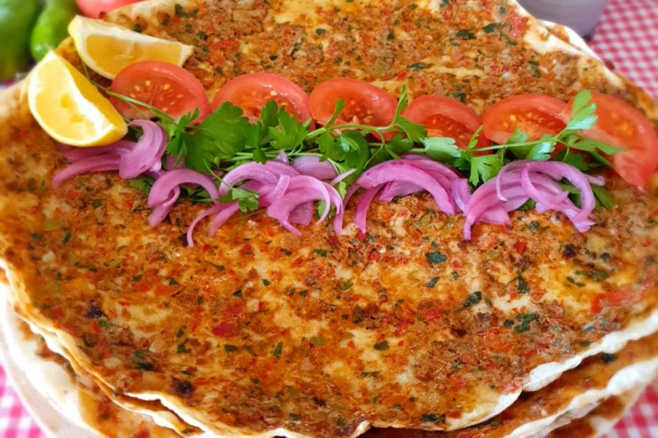 Tavada Lahmacun