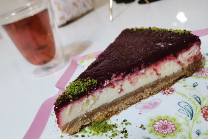 Vişneli Cheesecake