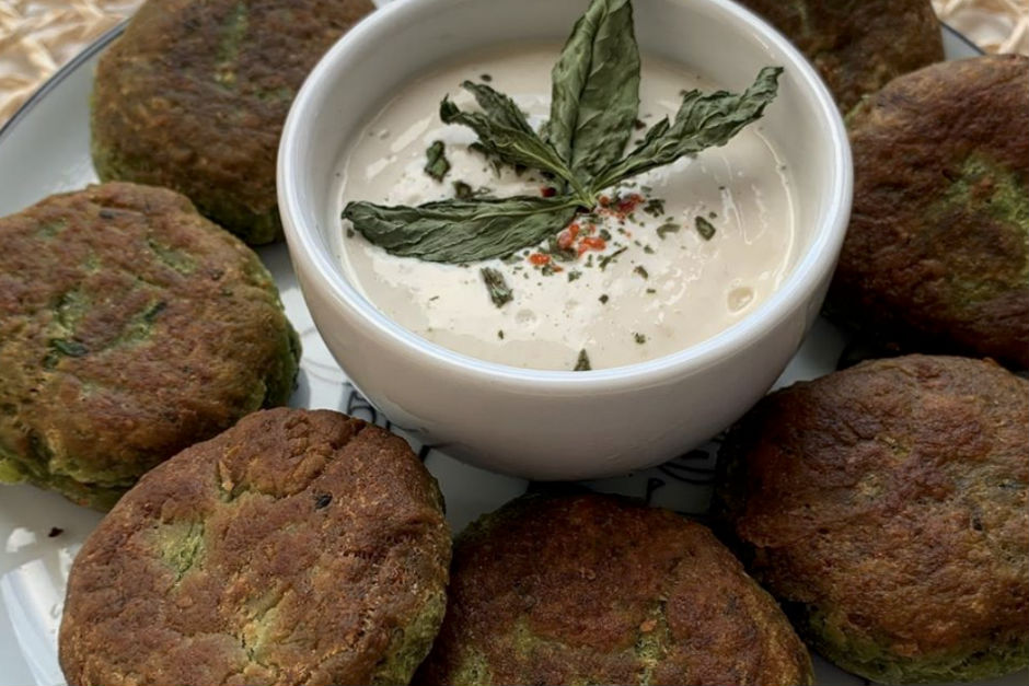 Yoğurt Soslu Falafel