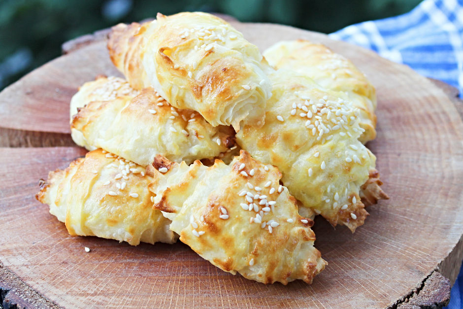 Yoğurtlu Börek