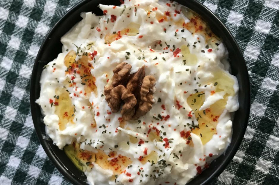 Yoğurtlu Kereviz Salatası