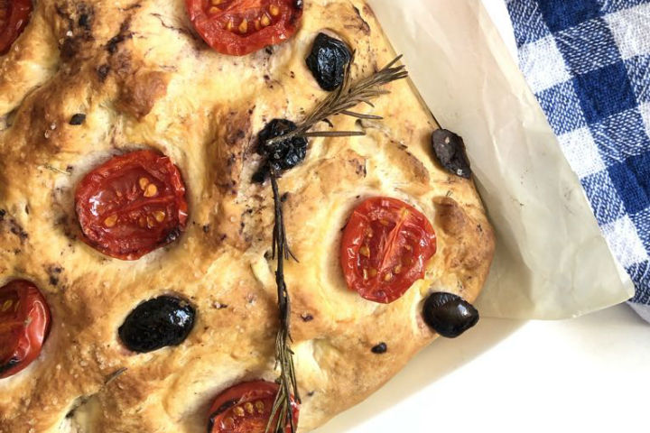 Zeytinli Focaccia