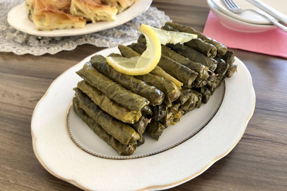 Zeytinyağlı Ekşili Yaprak Sarma